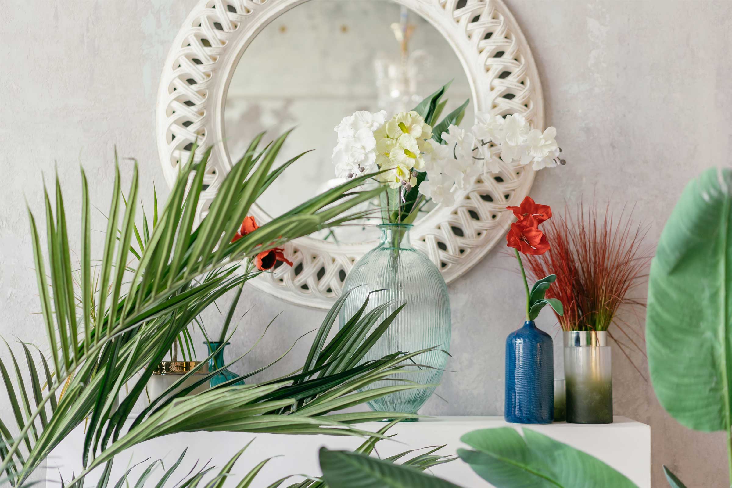 All Women's Lover Orchid. Orchid Flower, which is not in the hands of florists on Mother's Day, Wedding Anniversaries, Birthdays and Countless Special Days, is with you at My Flowers.